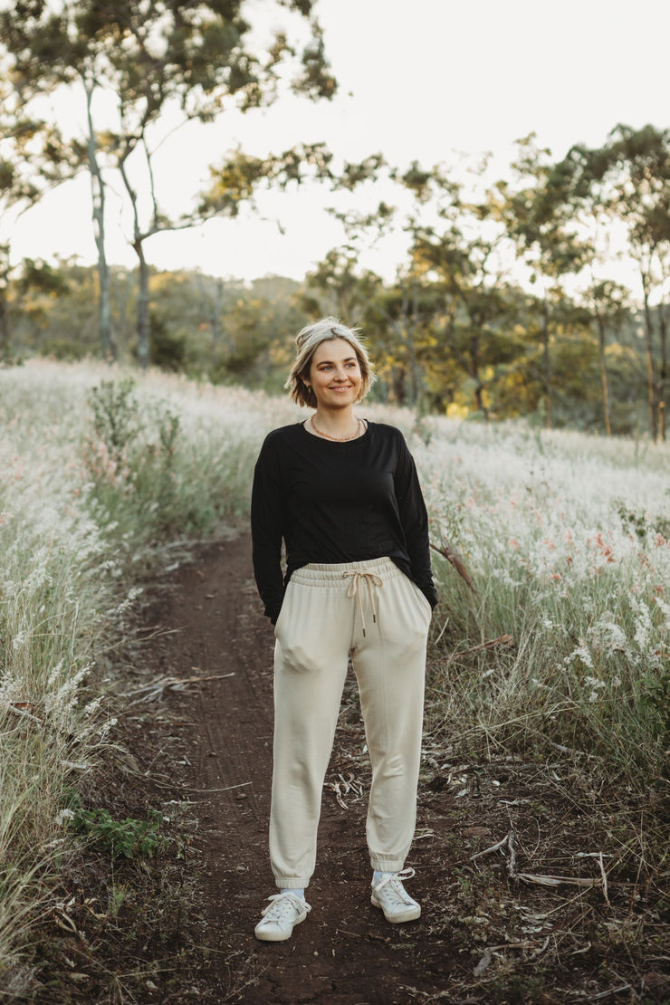 Woman - Luxe Bamboo - Weekender Pullover - Black pants Halo & Horns 