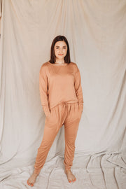 Woman - Luxe Bamboo - Weekender Pants - Clay pants Halo & Horns 