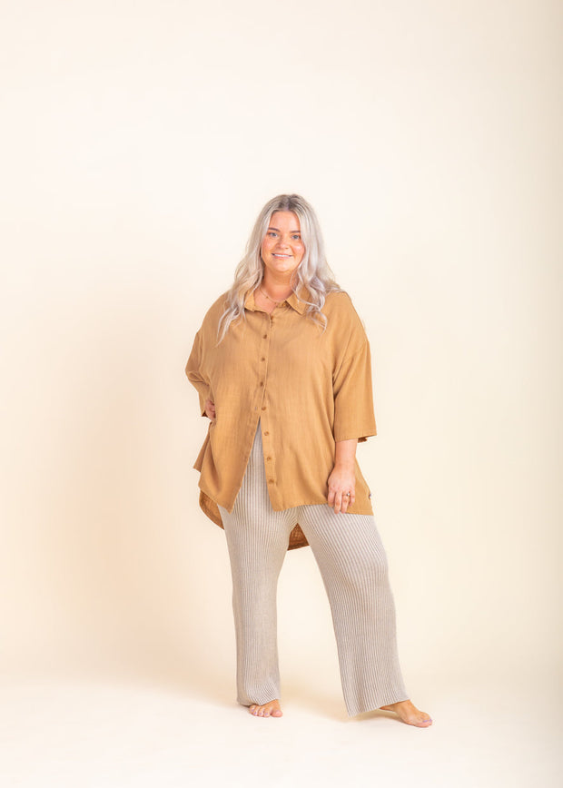 Woman - Bamboo Luxe Linen Oversized Shirt- Toffee Linen Shirt Halo & Horns 