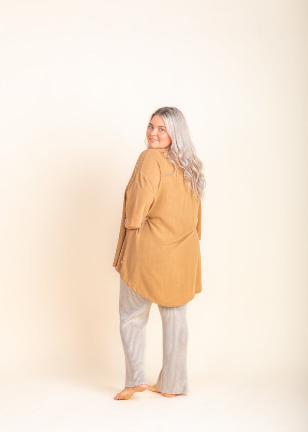 Woman - Bamboo Luxe Linen Oversized Shirt- Toffee Linen Shirt Halo & Horns 